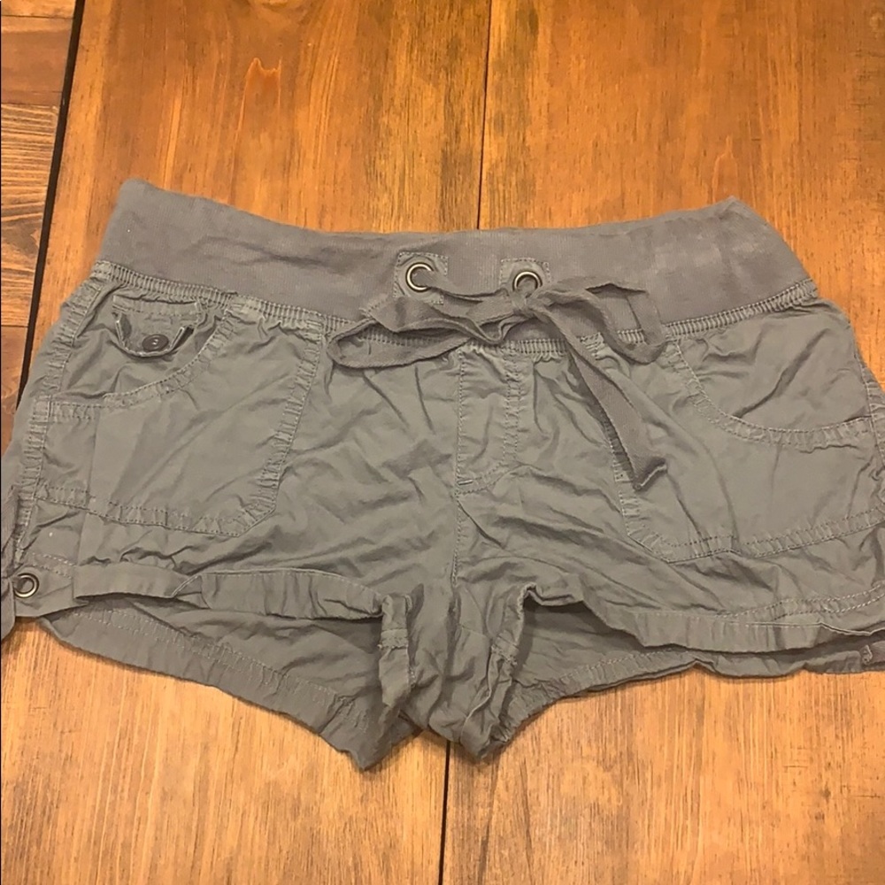 Grey cargo short